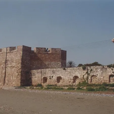 Palm Sea מלון דירות 2*