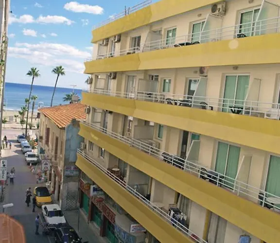 Lägenhetshotell Palm Sea Larnaca