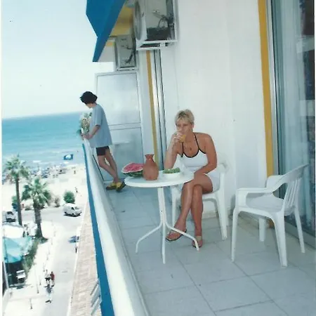 Palm Sea Ларнака